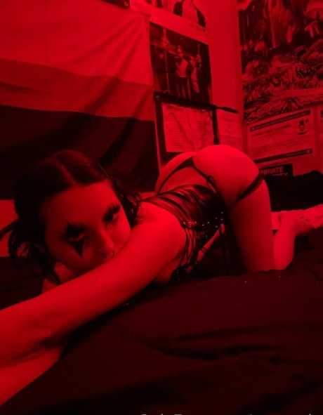 wuvvmia model porn images