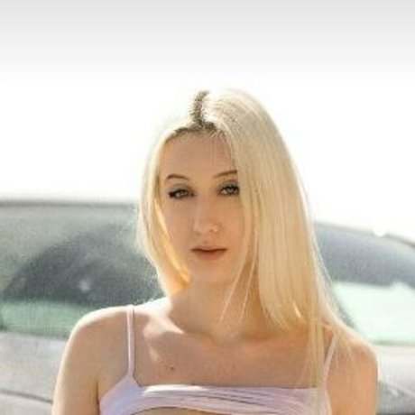 denyandelly pornstar perfect photos