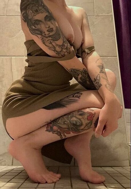 violets cabaret model erotic image