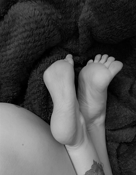 violets cabaret pornstar art pic