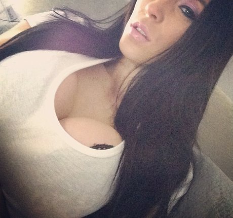 Kimberley JX art star photo