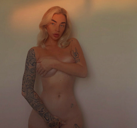 LuLi model free images