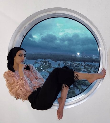 Sher Arar pornstar sexy pictures