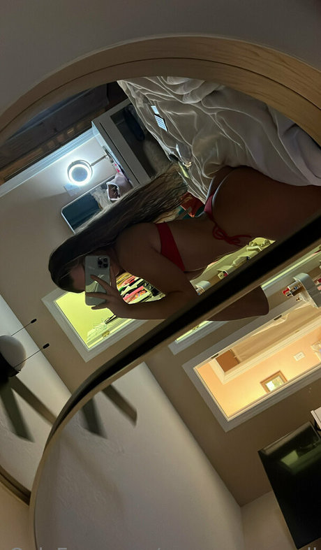 camryynrussell adult model pic