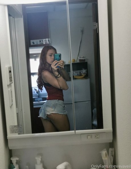 Evaveil exclusive pornstar pic