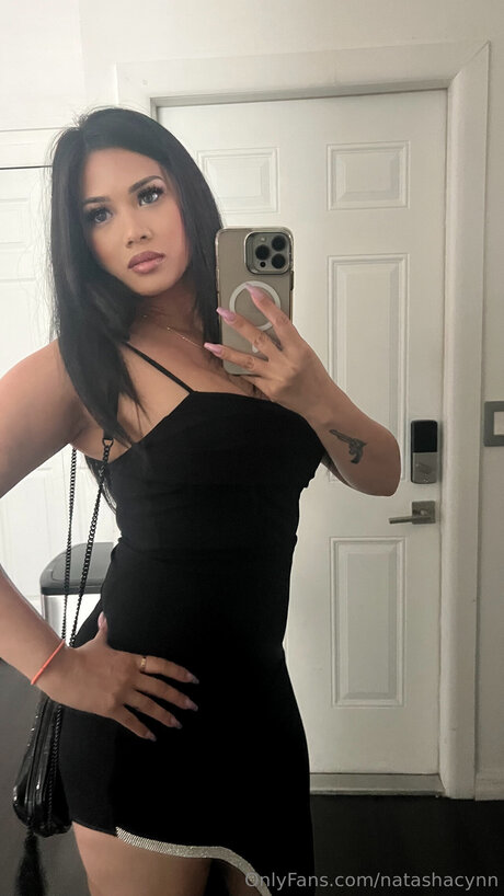 natashacynn pornographic model archive