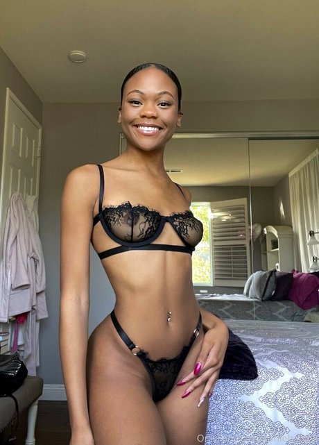 karliebaby k star exclusive photos