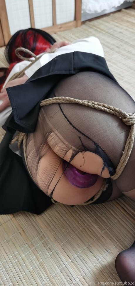 succubo2d top model photos