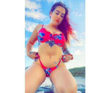 Nikisavage0721 high quality actress images