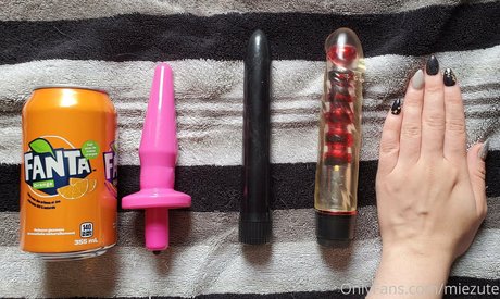 Miezute star nudes galleries