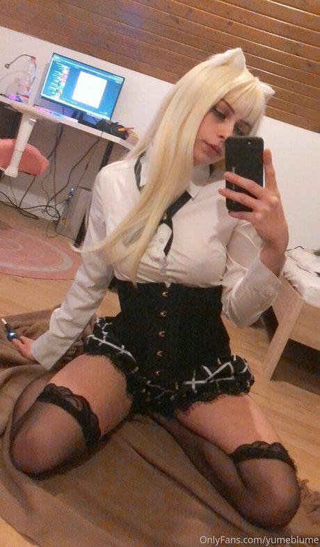 Yumeblume adult model picture