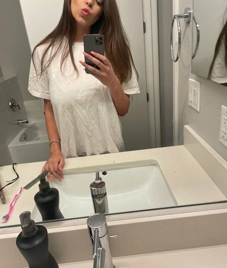 Madison Carter model nudes pictures