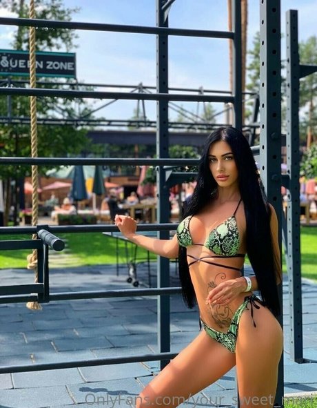 teen asian onlyfans naked picture