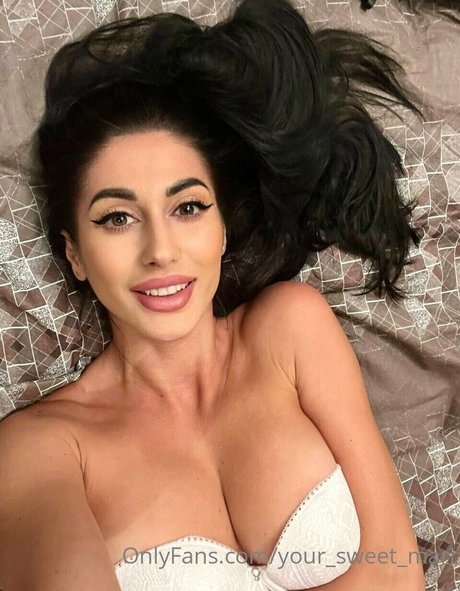 Mari Sweet art model img