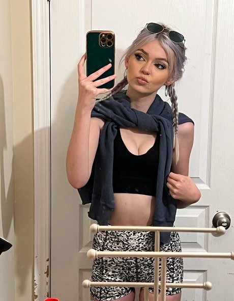 Kayleighbabyyy star erotic pic