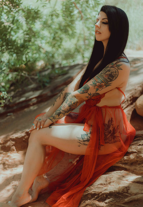 Thatsoraven95 star high quality pic