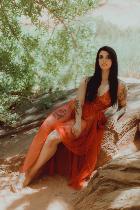 Thatsoraven95 model porn photos