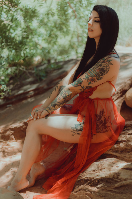 Thatsoraven95 pornstar free img