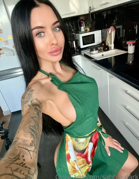 sabbie dark beautiful actress galleries