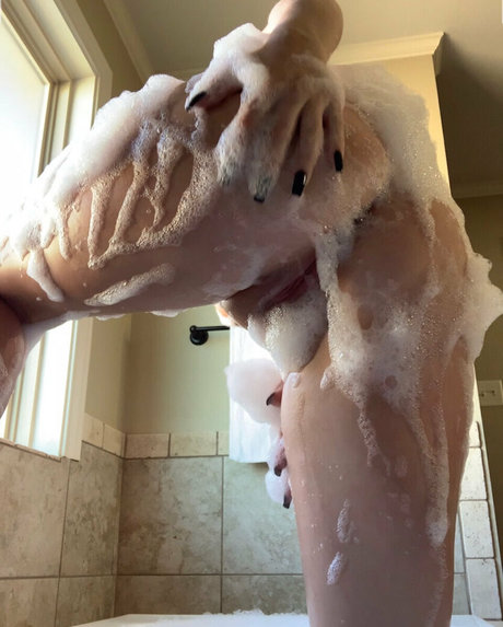 Duckie Ho pornstar hot pictures