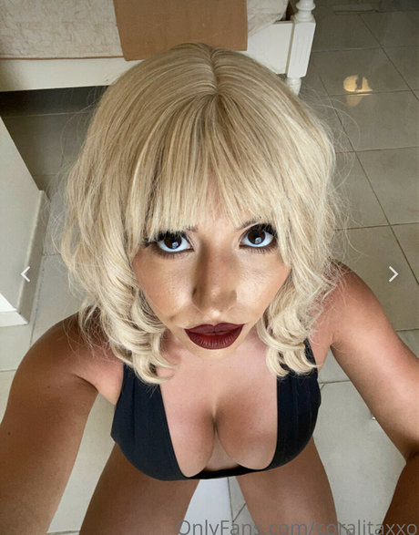 Coralitaxxo nude star pics