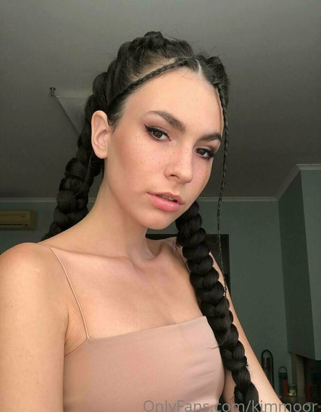 Kim Moor sexy pornstar gallery