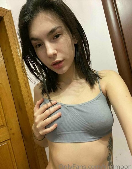 Kim Moor star beautiful picture