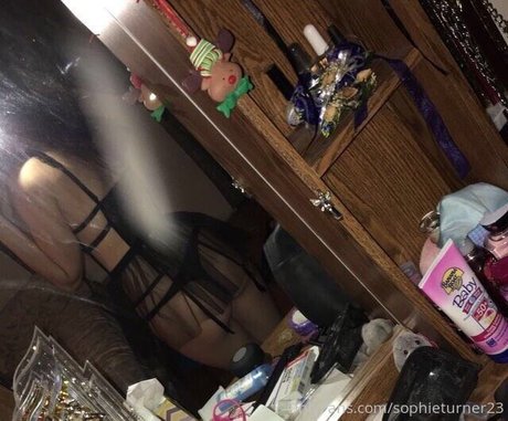 SophieGirl pornstar naked photos