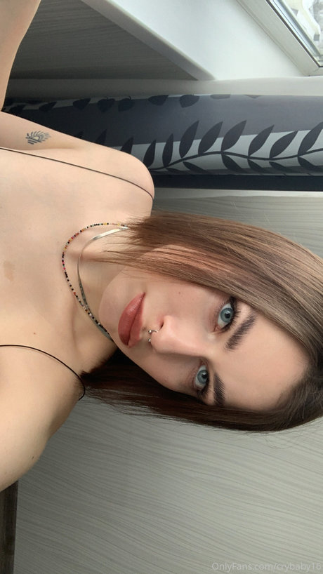 crybaby16 Profile pic