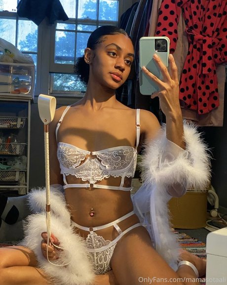 Maria S Moon high quality pornstar photo