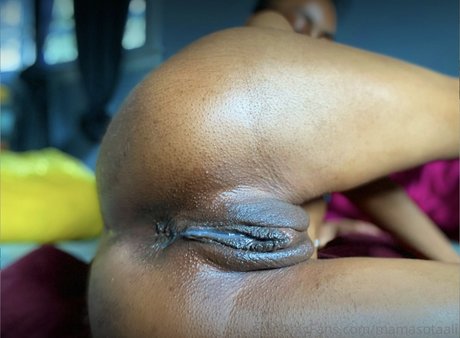 Maria S Moon sexy model img