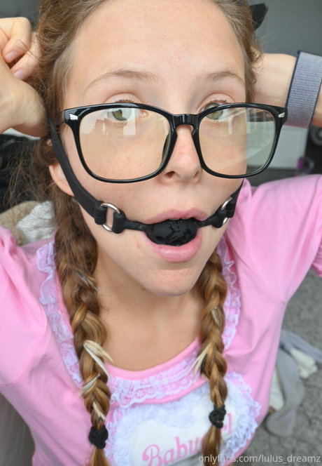 lulus dreamz adult model pic