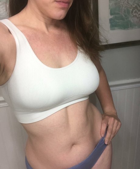 Emily Sequoia pornstar exclusive pics