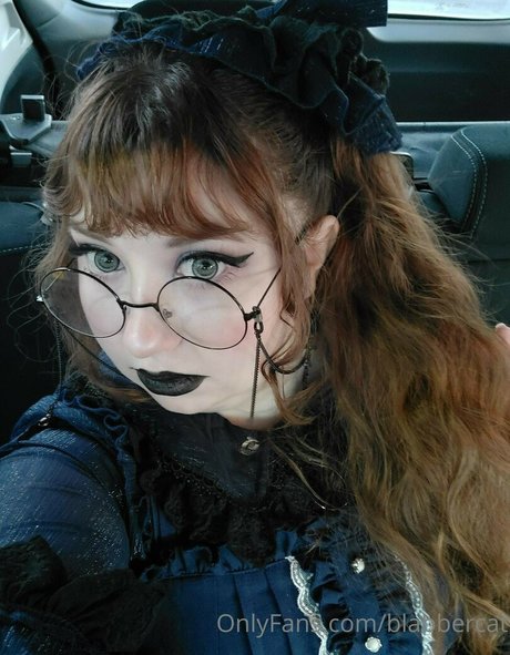 blabbercat nudes model photo