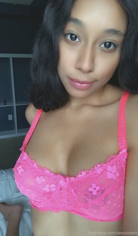 Molly and Mia_ sex pornstar images