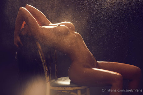 Suelyn Medeiros model high quality galleries