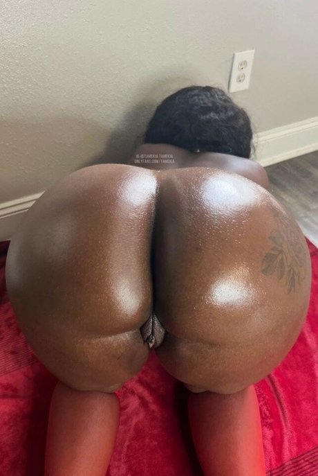 Tamekia model free picture