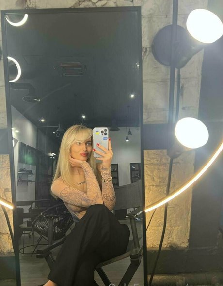 eva e pornstar exclusive img