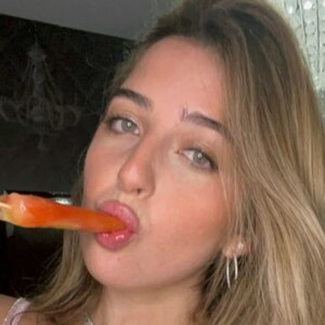 lindseich model erotic pics