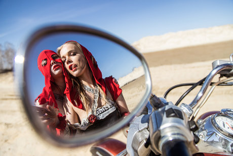 sishka14 nude model photo