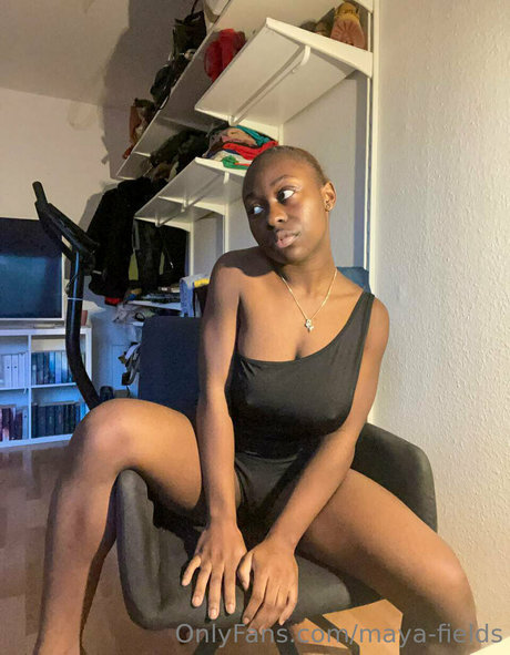 Maya fields perfect pornstar img