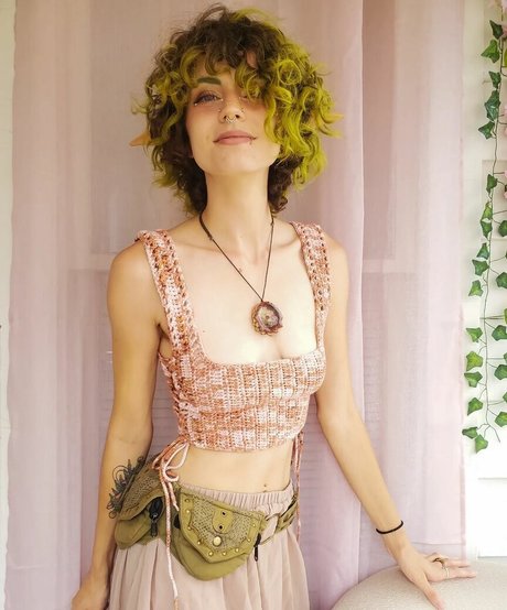 SchlebBzz pretty actress photos