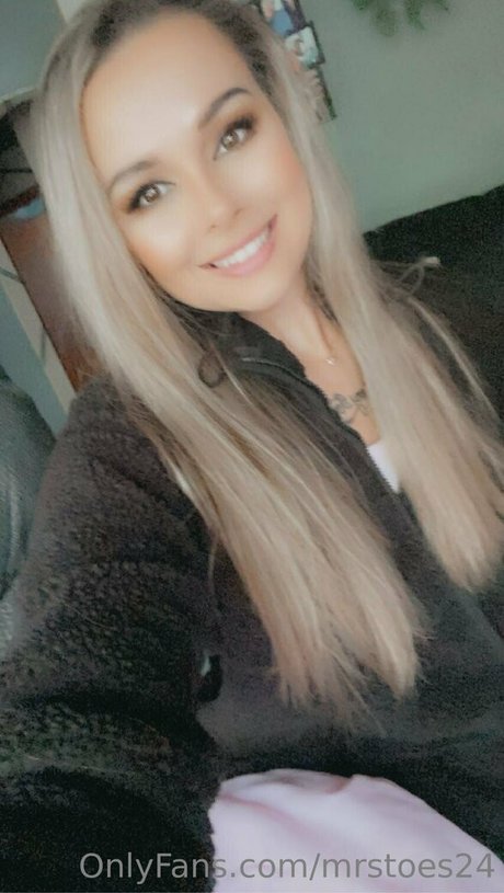 mrstoes24 model sex picture