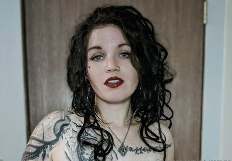 alt jasmine nude pornstar images