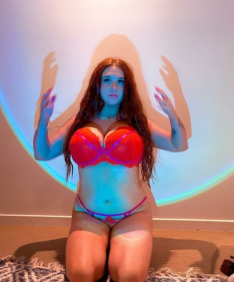 Hayley Aurisch model naked galleries