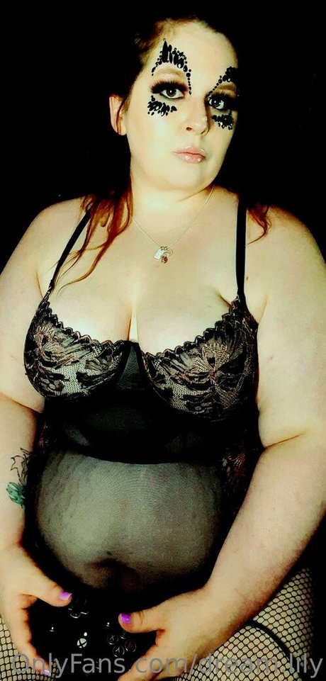 dream lily model erotic img