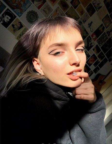 techno sqrt model exclusive pics