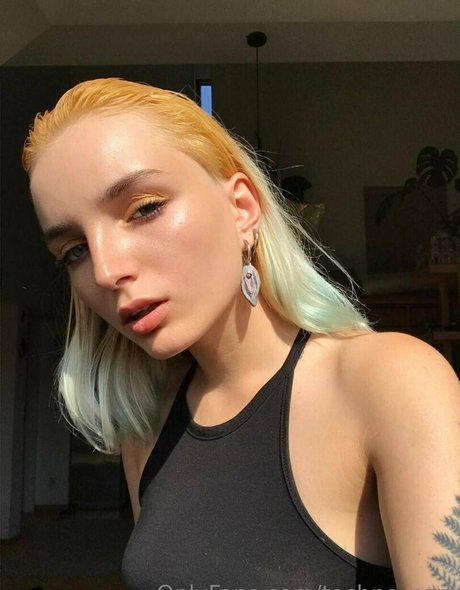 techno sqrt star high quality pictures