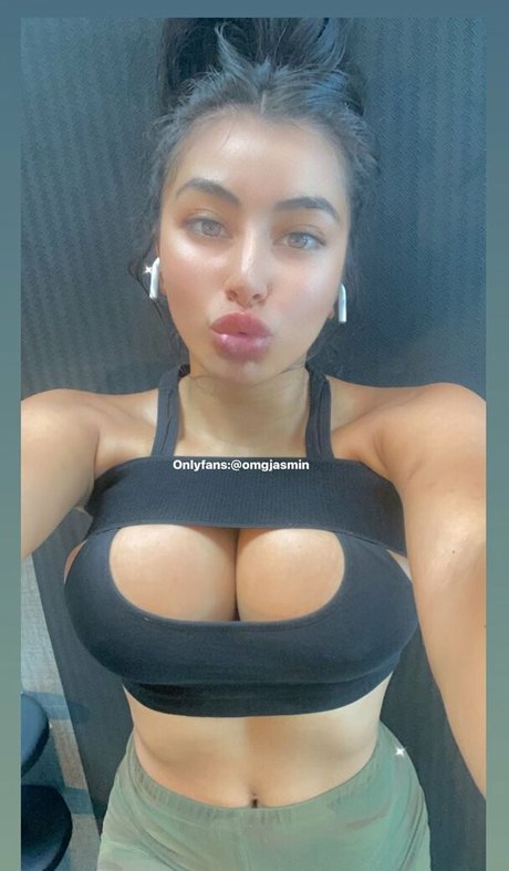 Princess Jasmin exclusive model photo