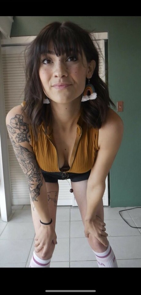 alicenocountry pornstar pretty images